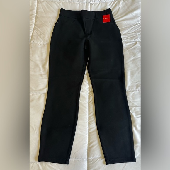 New SPANX Women’s Sz Med Ankle Pants - Picture 1 of 8